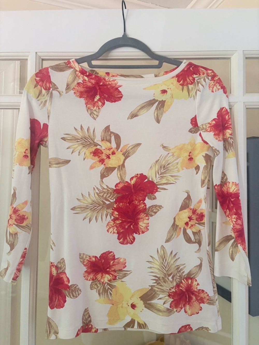 Talbots White Floral Scoop Neck Top with Red & Yellow Blooms. 3/4 length sleeves